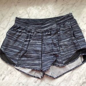 Lululemon Hotty Hot 4” Shorts